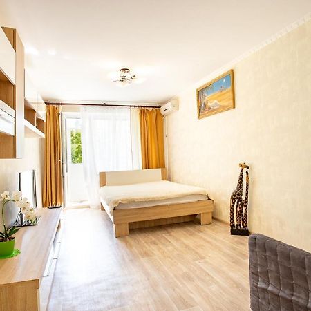 Apartment On Central Avenue-3 Slobodskaya Mykolaïv Esterno foto